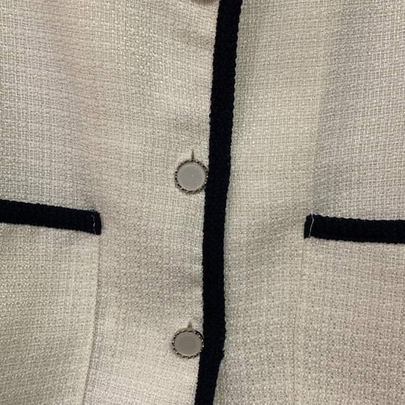 White Oversized Jacket with Navy Piping - Picture 5 of 6
